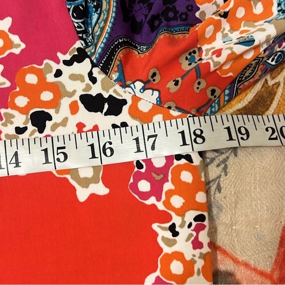 Mackenzie & James,Gorgeous
Floral/Paisley, 1/4 Zip/Circle-Pull, Stretch,Size S - Picture 7 of 9